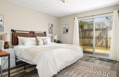 Heath Apartment | Cedar and Oak - 2 BR, One Story Apartment, King Beds, Private Patio