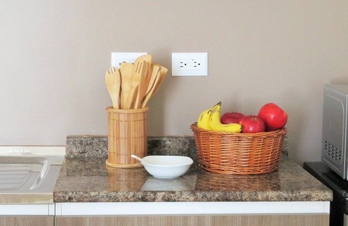 San Pedro Hotel | Cedar Cats Short Stay Apartments - Adults Only