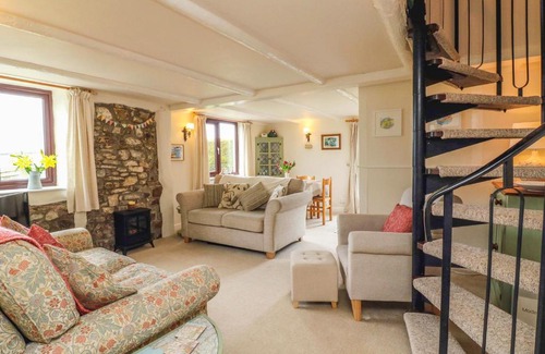 Woolfardisworthy House | Cedar Cottage, Bideford
