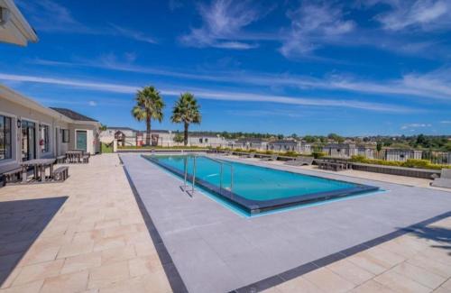 Greater Johannesburg Metropolitan Area Apartment | Cedar Fourways Sandton