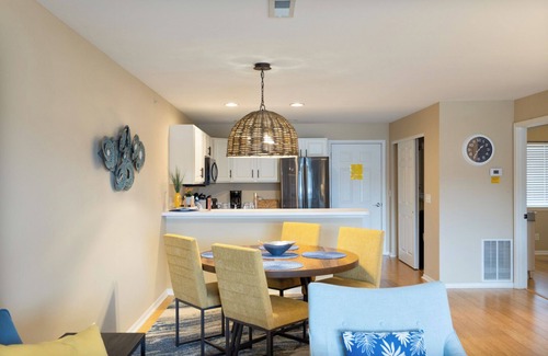 Camdenton Condo | Cedar Glen 238-1I - Lovely Ground Floor Condo with Walkout to Pool!