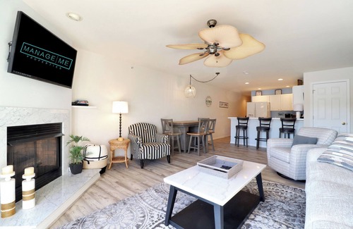 Camdenton Condo | Cedar Glenn Condo | Sleeping 10