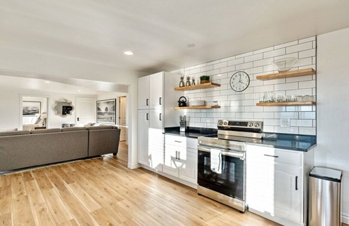 Cedar Hills Condo | Cedar Hills Haven | Patio | Sleeps 6 | VIEWS