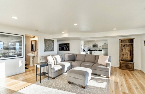 Cedar Hills Condo | Cedar Hills Haven | Patio | Sleeps 6 | VIEWS