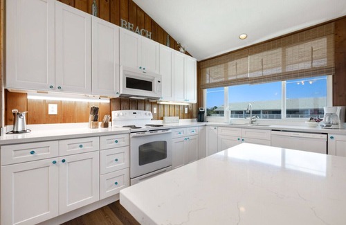 Cedar Key House | Cedar Key Breeze Gulf front townhouse 20% weekly/30% monthly discounts!