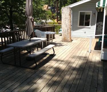 Bass Lake House | Cedar-lake Area Free Night Special