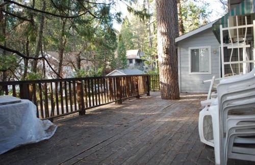 Bass Lake House | Cedar-lake Area Free Night Special