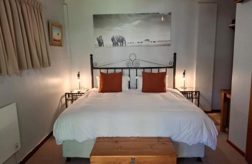 Robertson House | Cedar Lodge Guest House
