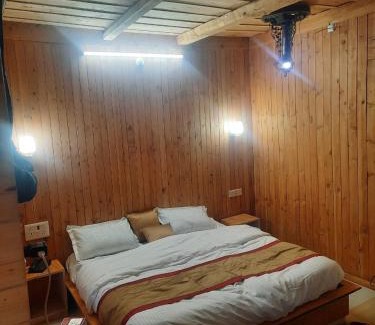 Matiana Cabin | cedar tree cottage gadakufri