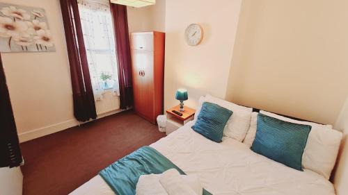 Chatham Apartment | Cedar Villa - Perfect For Longer Stays