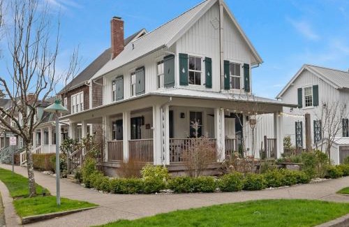 Seabrook House | Cedarbrook Cottage by Seabrook Hospitality