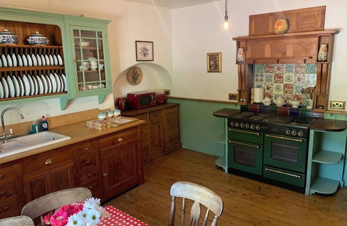 Whitchurch House | Cedars House - Wing of Georgian house, 6 bedrooms near Symonds Yat & River Wye.