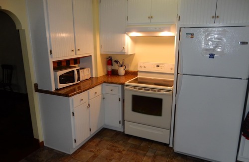 Fish Creek House | Cedarwood, Rent 3 Get one Free Nov. 1 - May 31st!