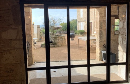 Prisse House | Cèdre-Monceau, in the heart of the vineyards, family stays, seminars, events.