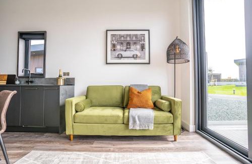 Llangefni House | Cefni Lodge