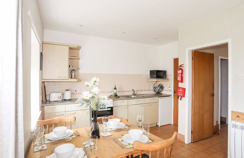 Llanengan Cottage | CEIRIAD - 9 TY'N DON, pet friendly, with a garden in Abersoch
