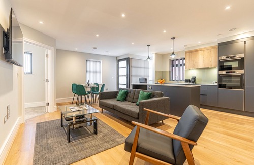 Reading Apartment | Celador Apartments - Bond House