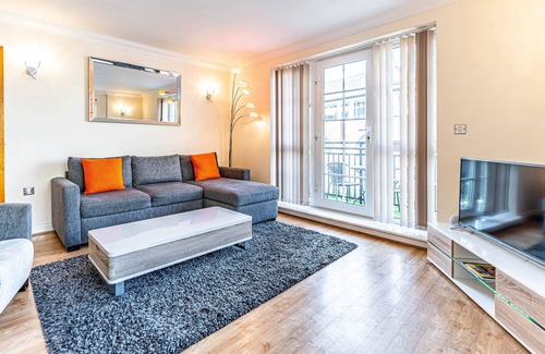 Reading City Centre Apartment | Celador Apartments - Riverside House Serviced Apartments