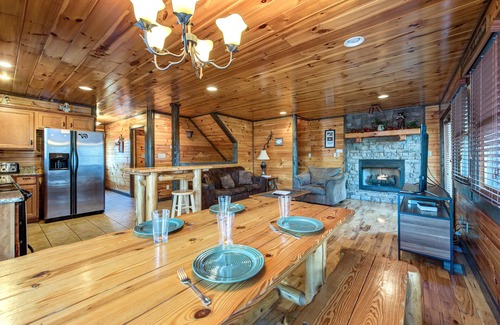 Hemlock Hills Cabin | Celebration Lodge | Family Fun, Pool Table Hot Tub