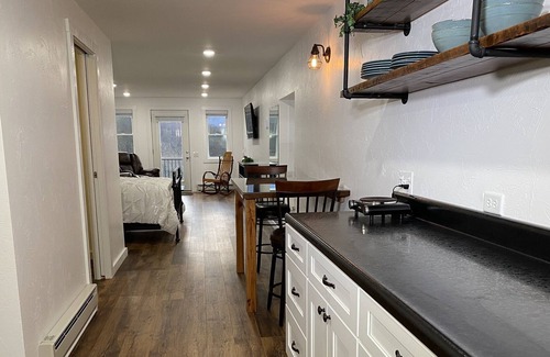 Burnsville Apartment | Celo Valley Retreat, with Awesome View