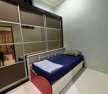 Kampung Kepong House | Cendana Residence Homestay Pengadang Baru Kuala Terengganu