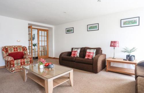 Llanystumdwy House | Cennin