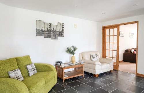 Llanystumdwy House | Cennin