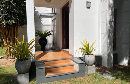 Negombo Villa | Cenreeza Airport Villa