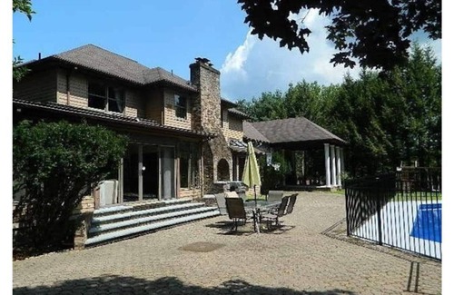 Stroudsburg House | Center Hall Colonial Villa in the Heart of Poconos