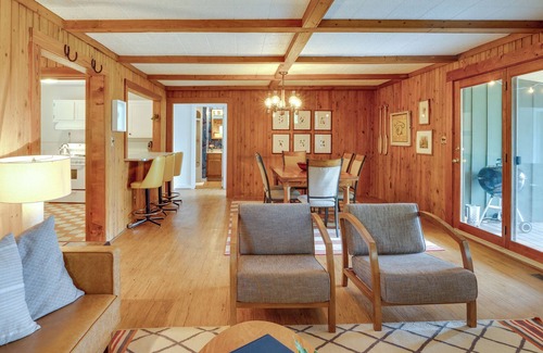 Sparta Cabin | Center Hill Couples Retreat Cabin: Lake View, Deck