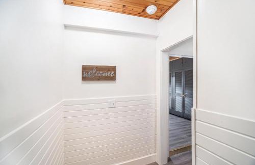 Douglas Apartment | Center Suite B