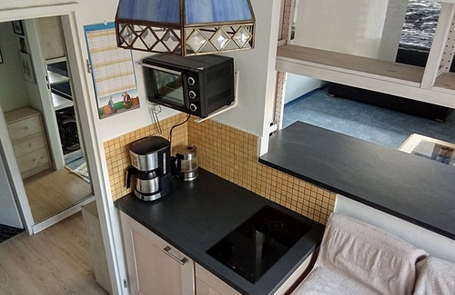 Volksdorf Apartment | Center Volksdorf, only 400 to the train, very good location, quiet