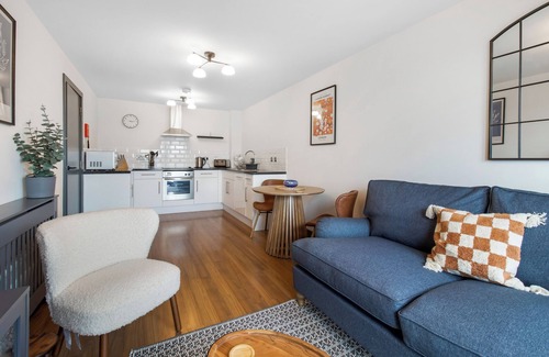 Cheltenham House | Central 1 BD in the Heart of Cheltenham