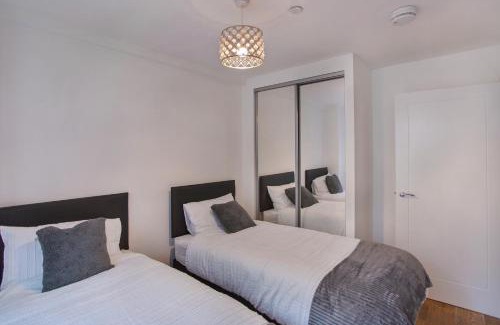 Fairfield Apartment | Central 2-Bed Apartment in Croydon that sleep 4!
