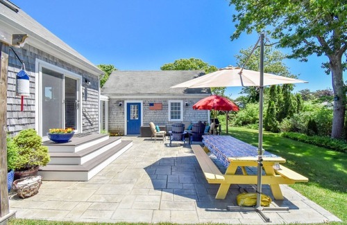 West Chatham House | Central AC Close to Beach Dog Friendly!