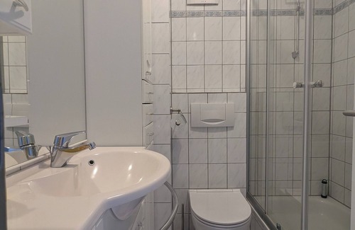 Bad Vilbel Apartment | Central and quiet living