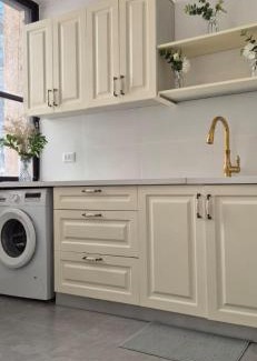 Rehovot Apartment | Central and stylish