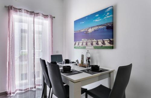 Gzira Apartment | Central Apartment Close to Uni, Sliema & Mater Dei