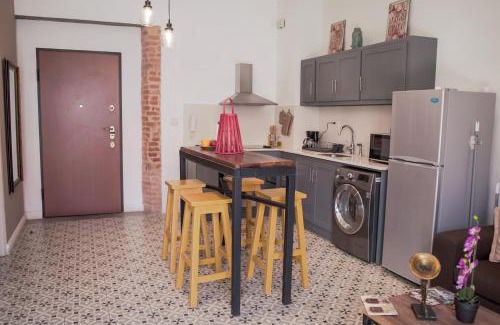 Casco Viejo Apartment | Central Apartment in Casco Viejo - View on Main Plaza