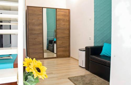 Nepszinhaz negyed Apartment | Central apartment next to the boulevard