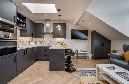 Belfast City Centre Apartment | Central Belfast Apartments: University Street