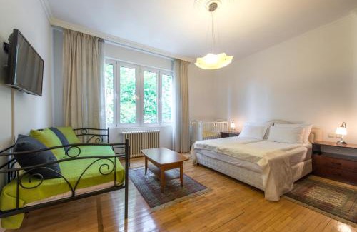 Slavija Apartment | Central Belgrade Apartment 2