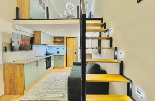Palace District Apartment | Central Boutique Studio