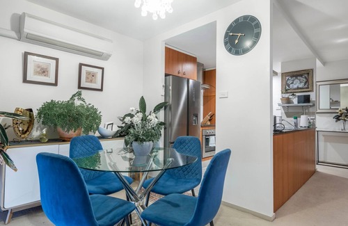 Braddon Apartment | Central Braddon Retreat near Cafes and Culture