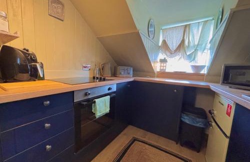 Brecon Apartment | Central Brecon Apartment - Two Guests - Brecon Beacons