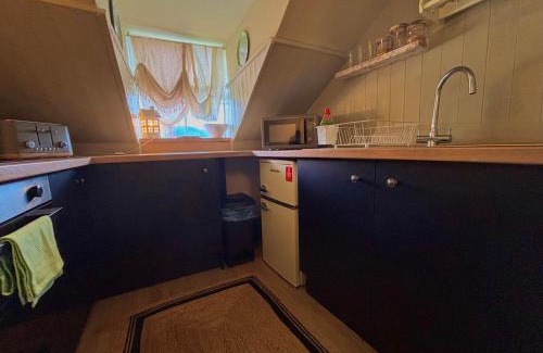 Brecon Apartment | Central Brecon Apartment - Two Guests - Brecon Beacons
