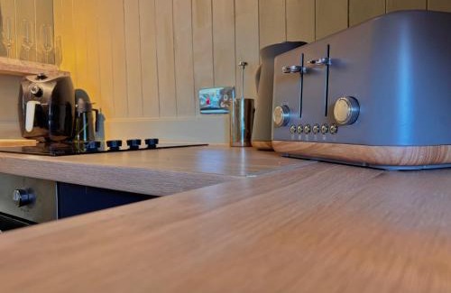 Brecon Apartment | Central Brecon Apartment - Two Guests - Brecon Beacons