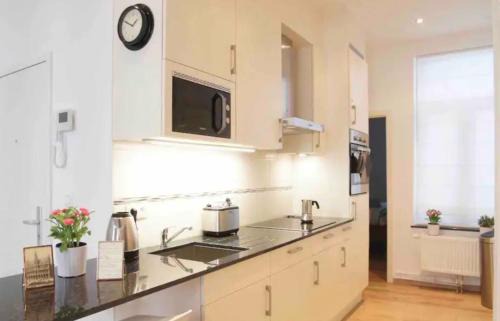 Quartier Saint-Gery - Sint-Gorikswijk Apartment | Central Brussel - steps Grand Place - local vibrant neighbourhood