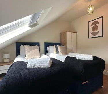 Mill Road Apartment | Central Cambridge Apartments by Tas