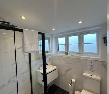 Mill Road Apartment | Central Cambridge Apartments by Tas